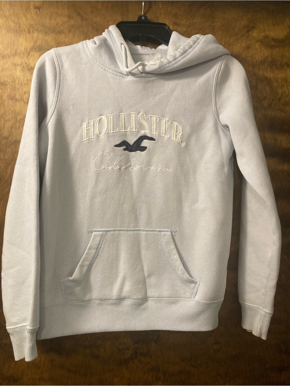 Hollister Men's Pale Gray Crewneck Hoodie with Embroidered Logo